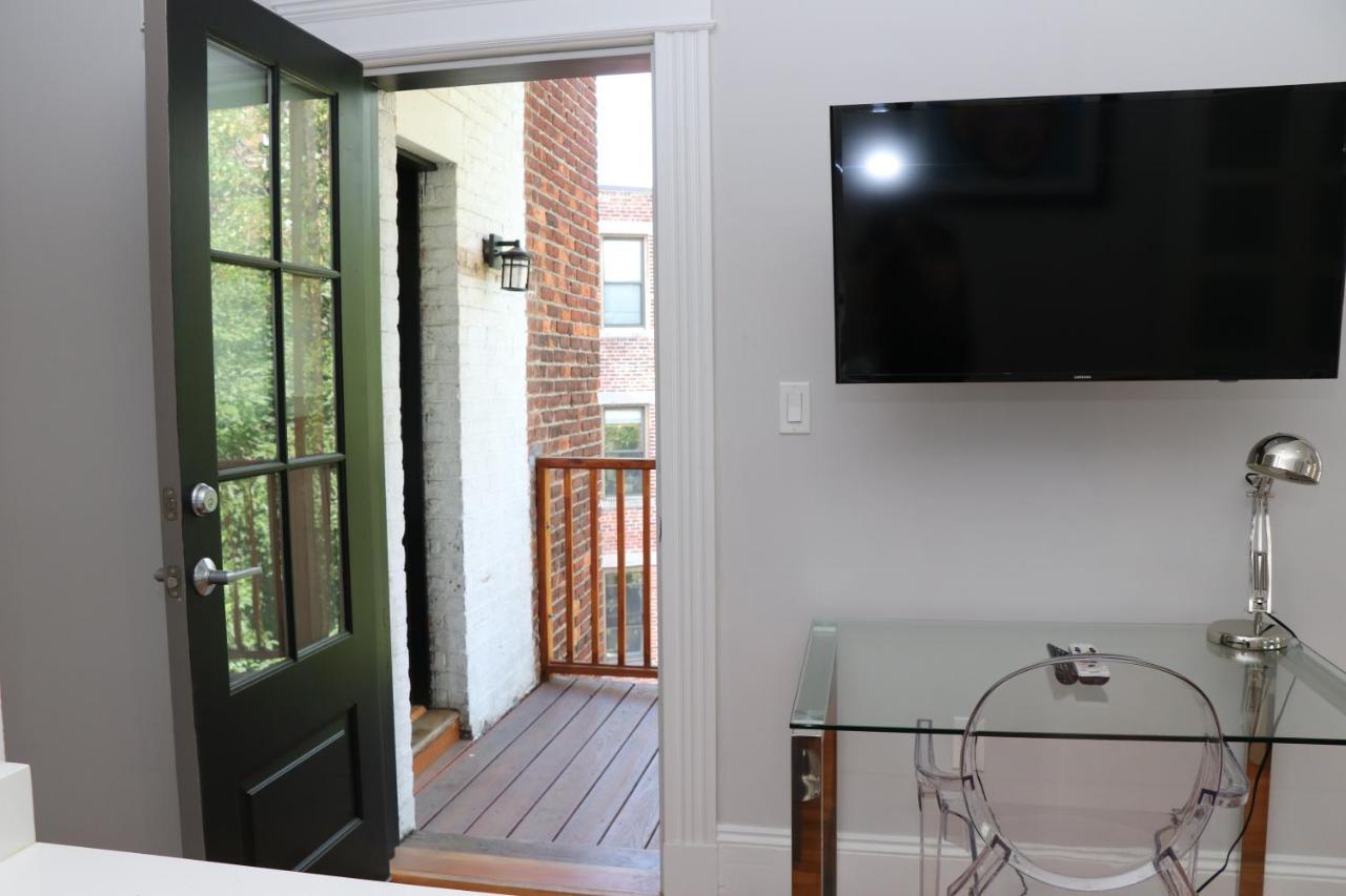 A Stylish Stay W/ A Queen Bed, Heated Floors.. #34 Бруклин Екстериор снимка